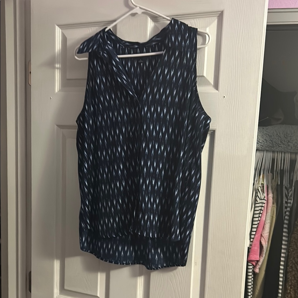 Banana Republic Blue Sleeveless Buttoned Blouse